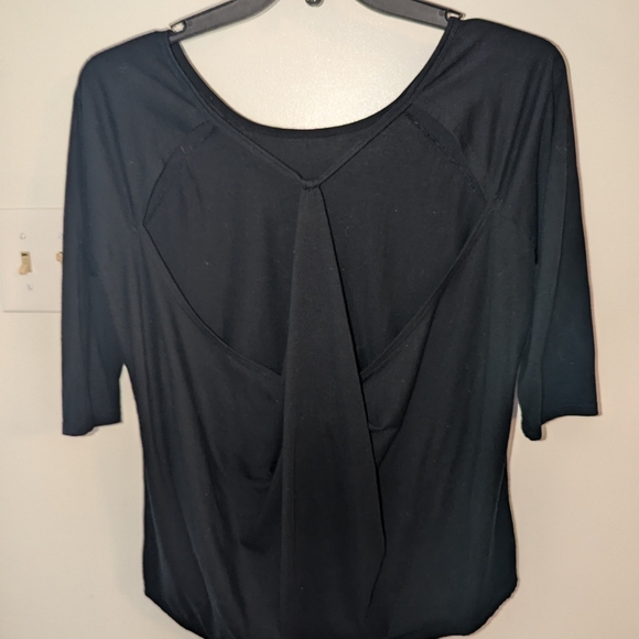 Fabletics Open Back Top - Picture 3 of 7